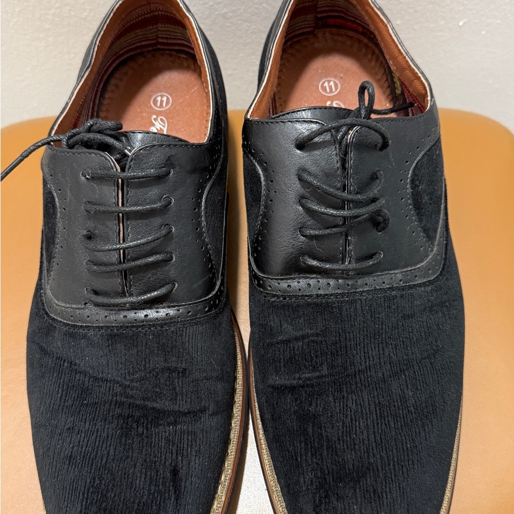 Classic Black Men's Dress Shoes